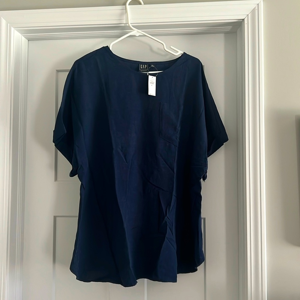 Gap Maternity summer top size XL